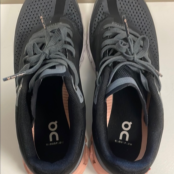 ON Women Cloudflow - Rock Rose - Picture 5 of 9